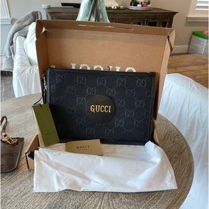 Auth Gucci off the grid wristlet pouch